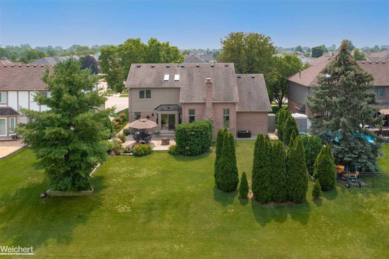 17987 Rocco Drive Macomb, MI 48044 - Photo 5 of 48