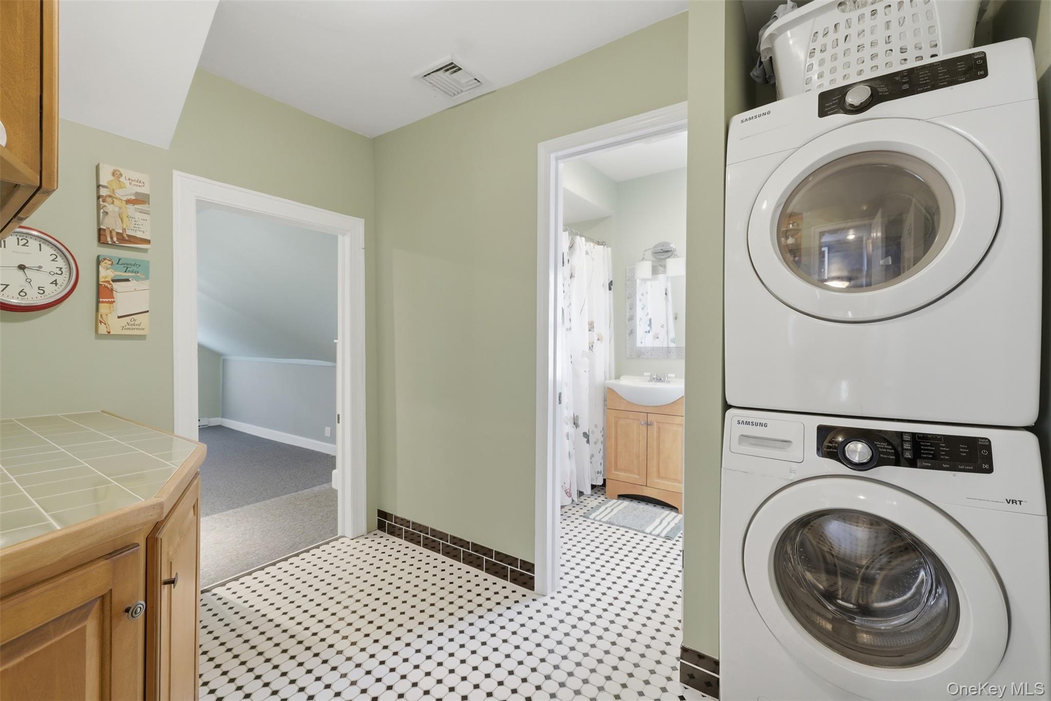 6 Country Club Road Hopewell Junction, NY 12533 - Photo 38 of 50 Laundry area