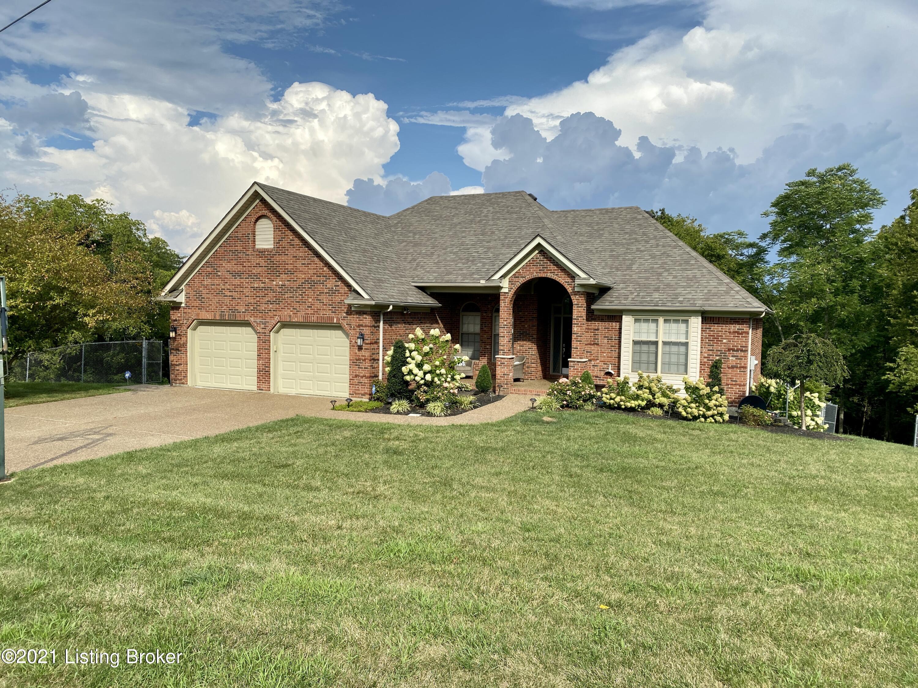 915 Kings Ridge Road Carrollton, KY 41008 - Photo 1 of 44 Main