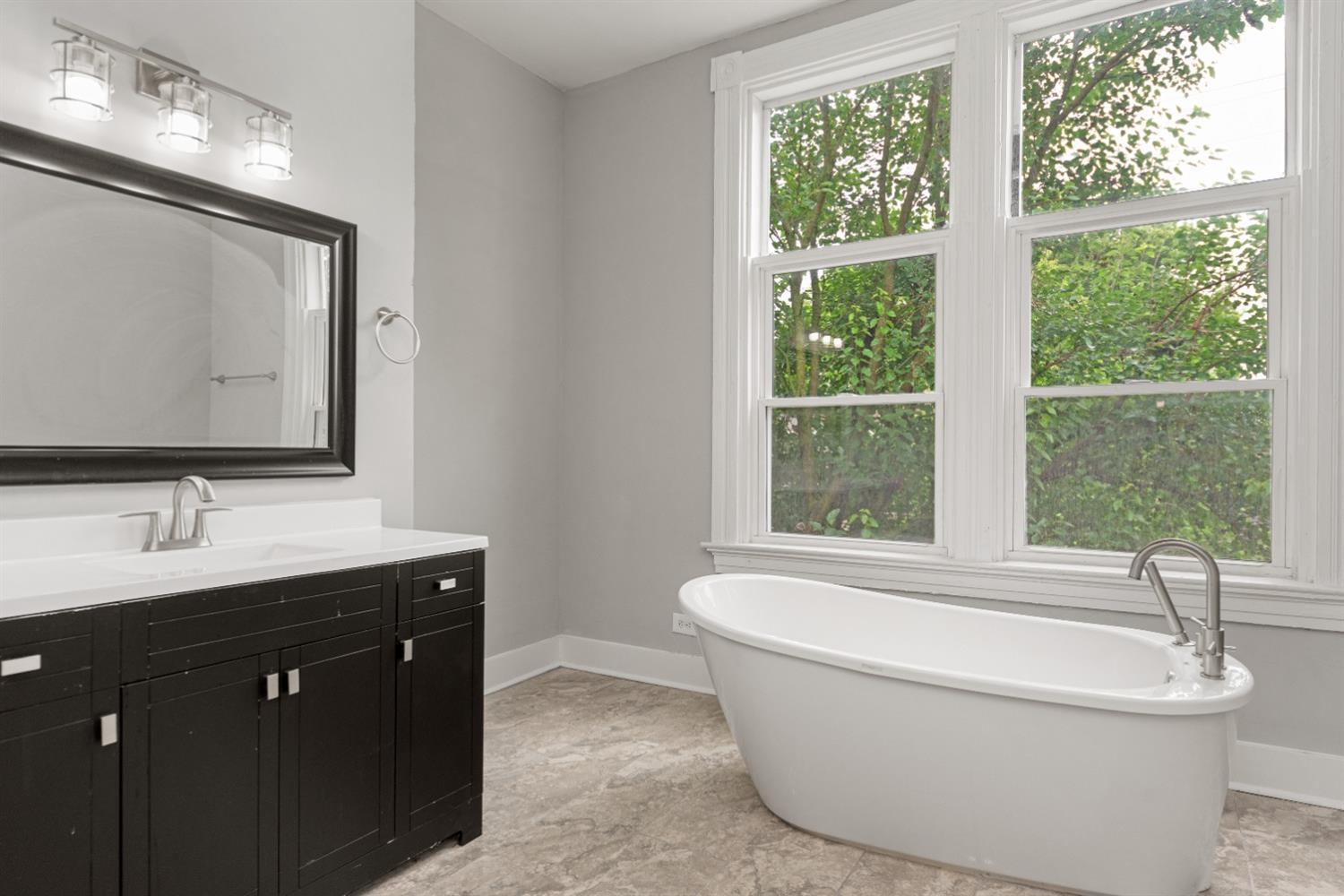 4850 Paddock Road Cincinnati, OH 45237 - Photo 19 of 25