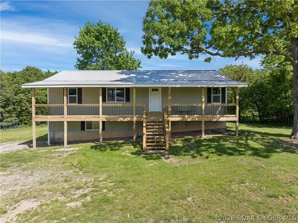 $394,895 | 324 3rd Street, Camdenton, MO 65020