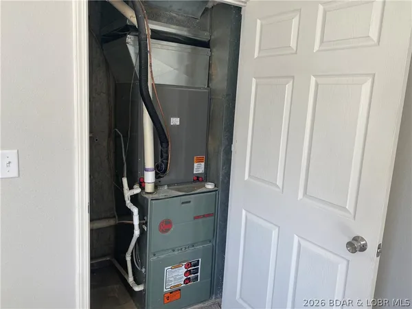 $399,900 | 324 3rd Street, Camdenton, MO 65020