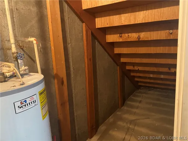 $399,900 | 324 3rd Street, Camdenton, MO 65020