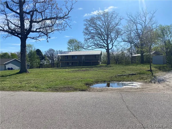 $399,900 | 324 3rd Street, Camdenton, MO 65020