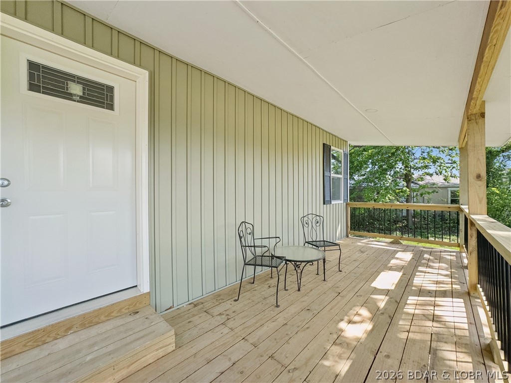 324 3rd Street Camdenton, MO 65020 - Photo 2 of 52