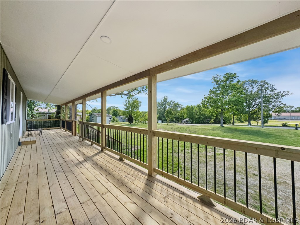 324 3rd Street Camdenton, MO 65020 - Photo 3 of 52