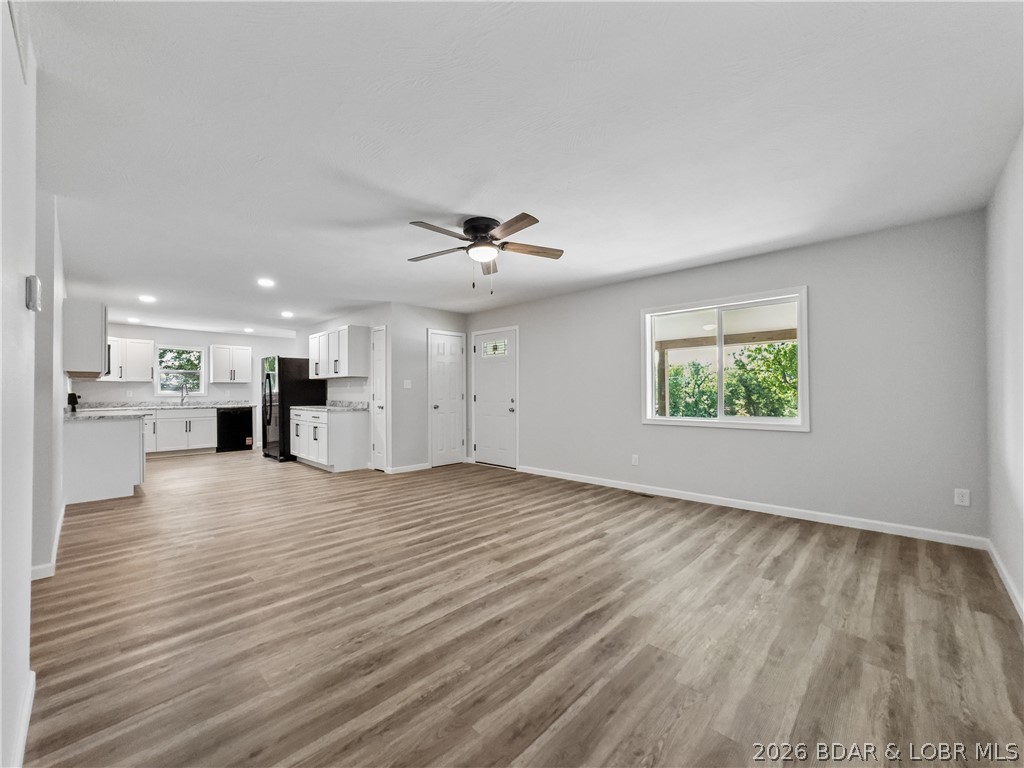 324 3rd Street Camdenton, MO 65020 - Photo 5 of 52