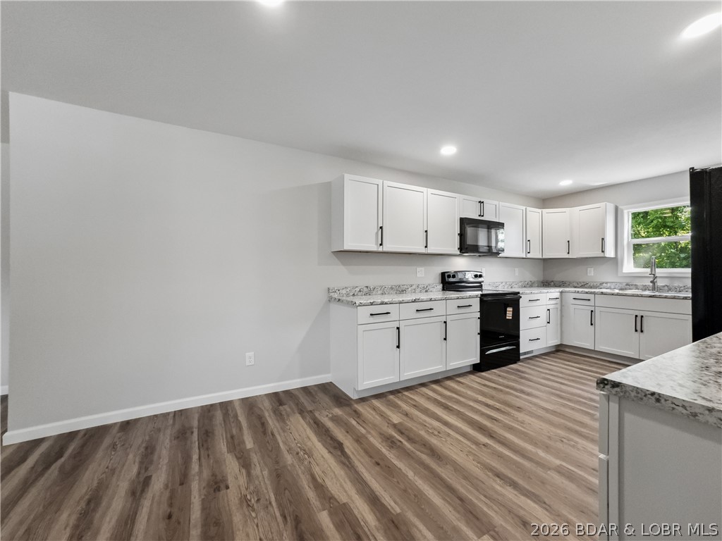 324 3rd Street Camdenton, MO 65020 - Photo 8 of 52