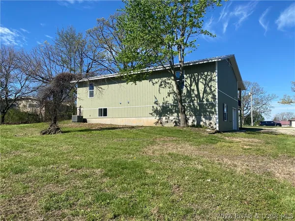 $399,900 | 324 3rd Street, Camdenton, MO 65020