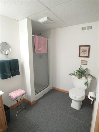 25 Castle Hills Road, Unit B Agawam, MA 01001 - Photo 19 of 20 Gallery Image 19