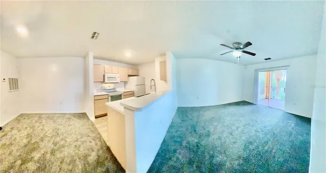 $1,450 | 5459 Vineland Road, Unit 4210, Orlando, FL 32811