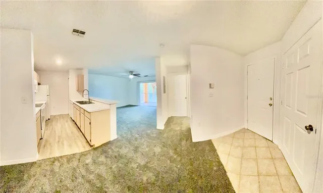 $1,450 | 5459 Vineland Road, Unit 4210, Orlando, FL 32811