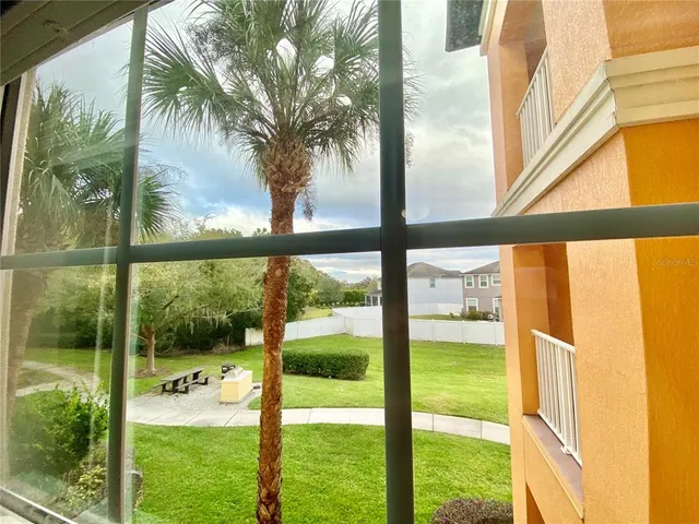 $1,450 | 5459 Vineland Road, Unit 4210, Orlando, FL 32811