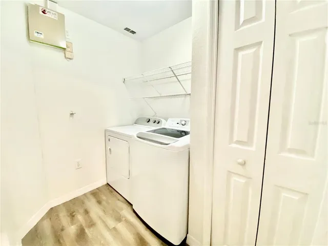 $1,450 | 5459 Vineland Road, Unit 4210, Orlando, FL 32811