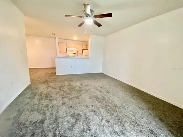 $1,450 | 5459 Vineland Road, Unit 4210, Orlando, FL 32811