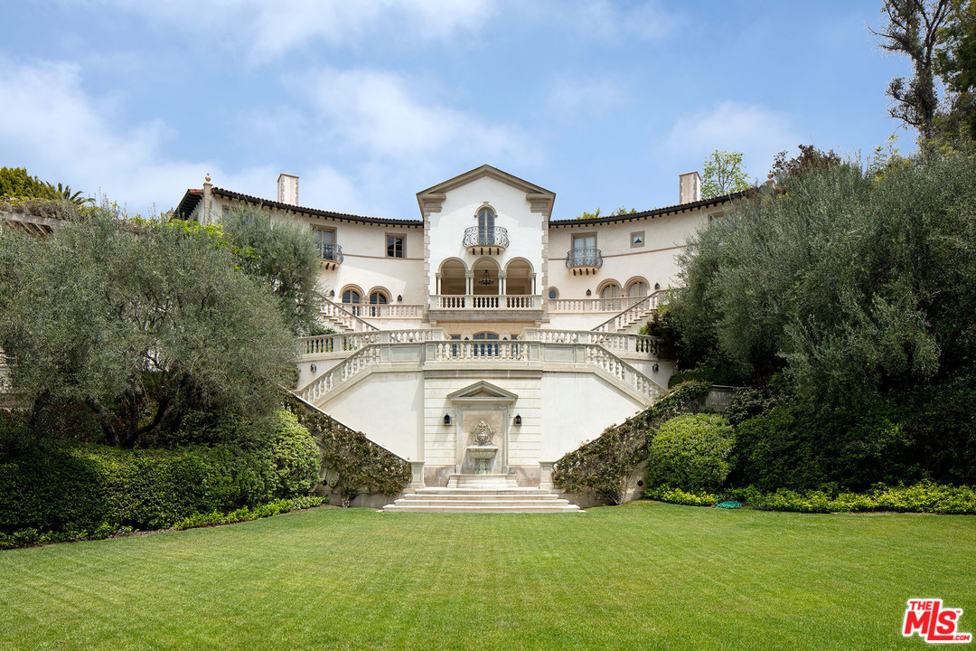 10539 Bellagio Road Los Angeles, CA 90077 - Photo 1 of 15