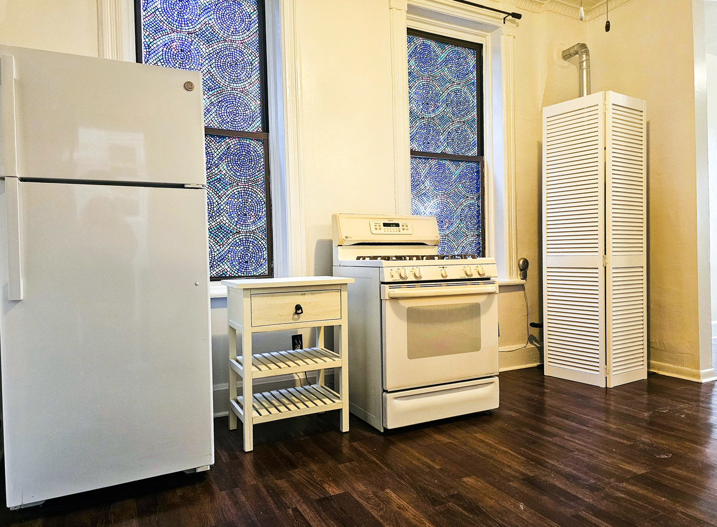 2739 West 16th Street, Unit 1R Chicago, IL 60608 - Photo 3 of 15