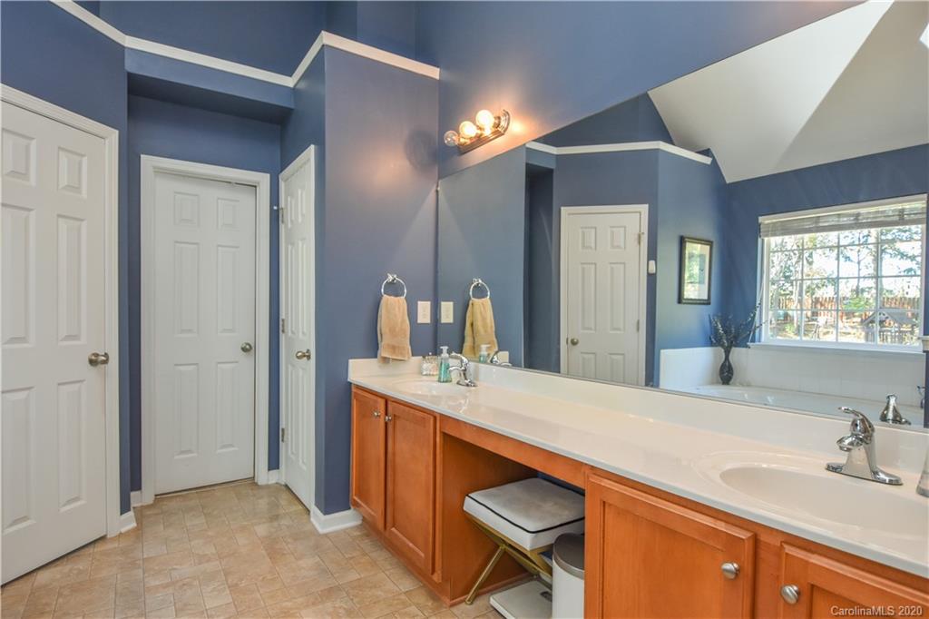 1722 Newland Road Denver, NC 28037 - Photo 22 of 37