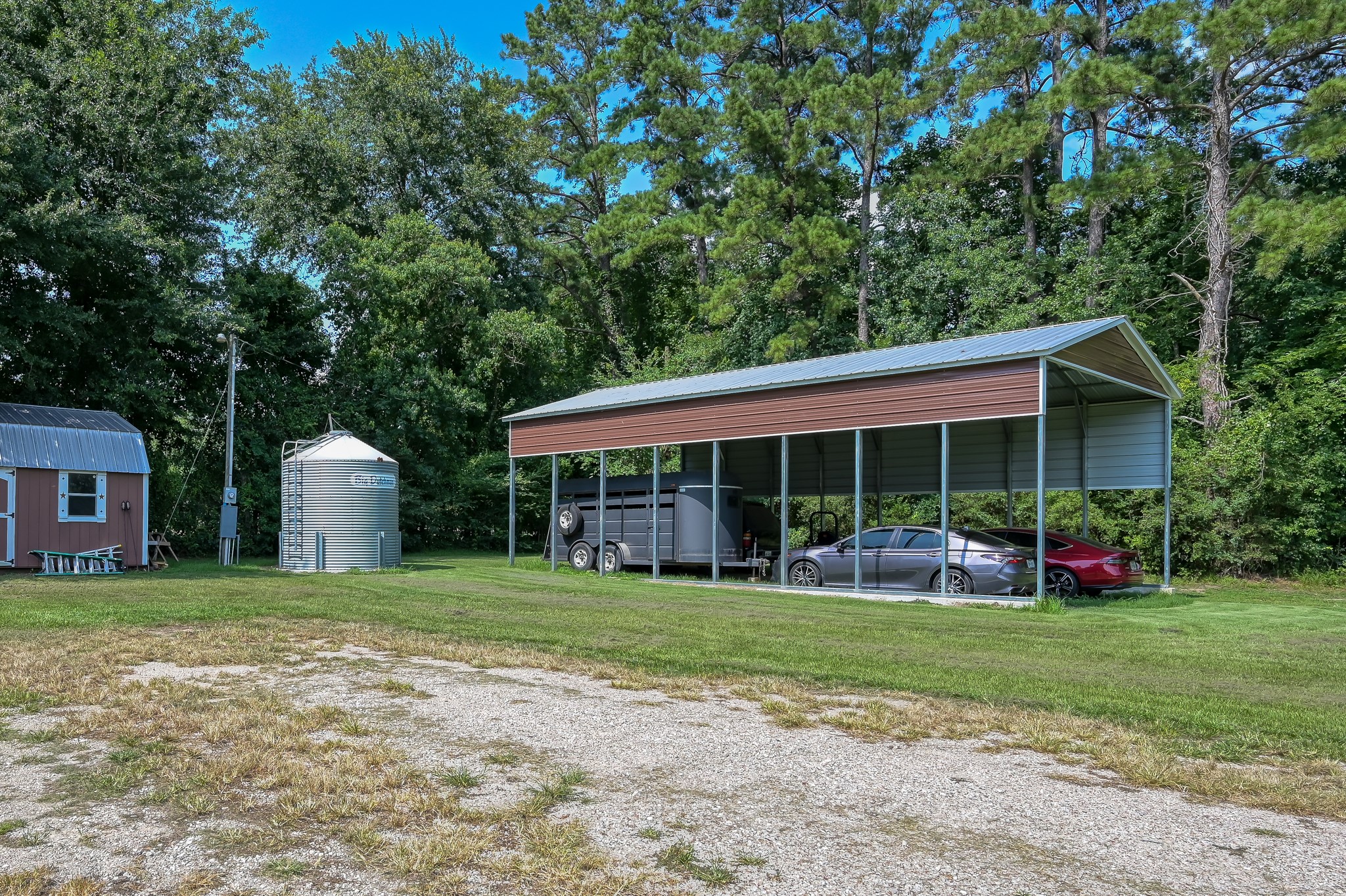 17055 Rogers Road New Waverly, TX 77358 - Photo 5 of 44