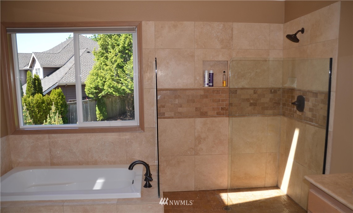 10214 Northeast 156th Place Bothell, WA 98011 - Photo 17 of 25 Gallery Image 17