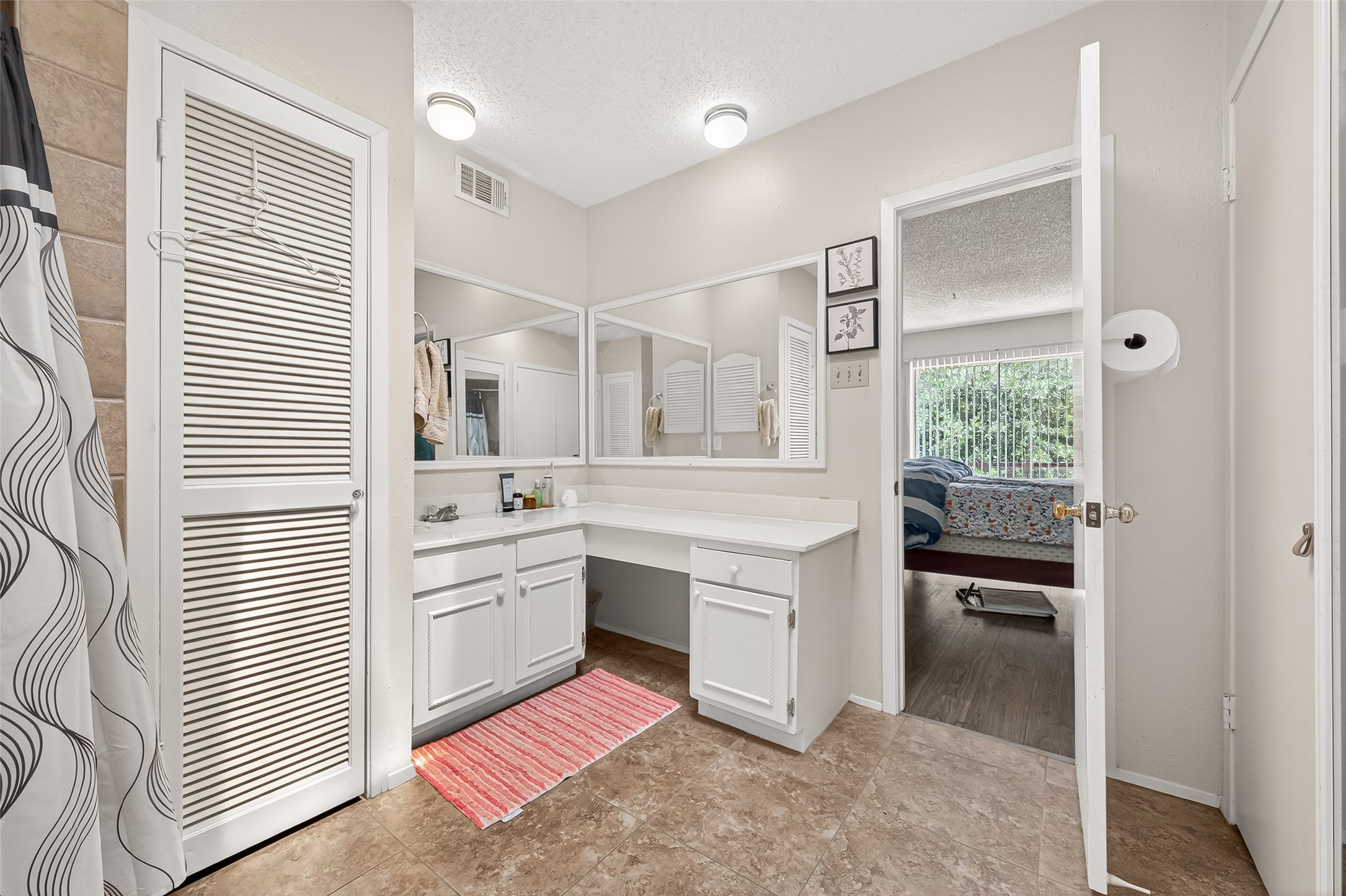 2234 South Piney Point Road, Unit 206 Houston, TX 77063 - Photo 28 of 33