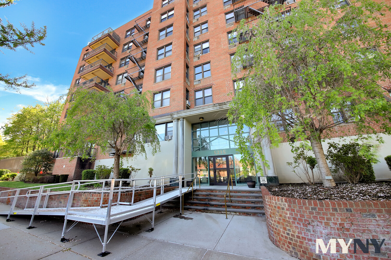 5235 Post Road, Unit 3H Bronx, NY 10471 - Photo 12 of 13