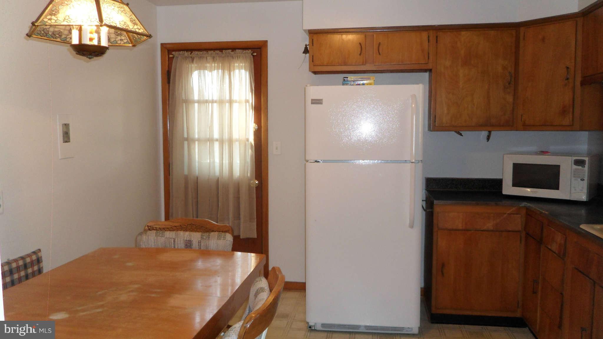 2606 Cub Hill Road Baltimore, MD 21234 - Photo 11 of 16 Kitchen
