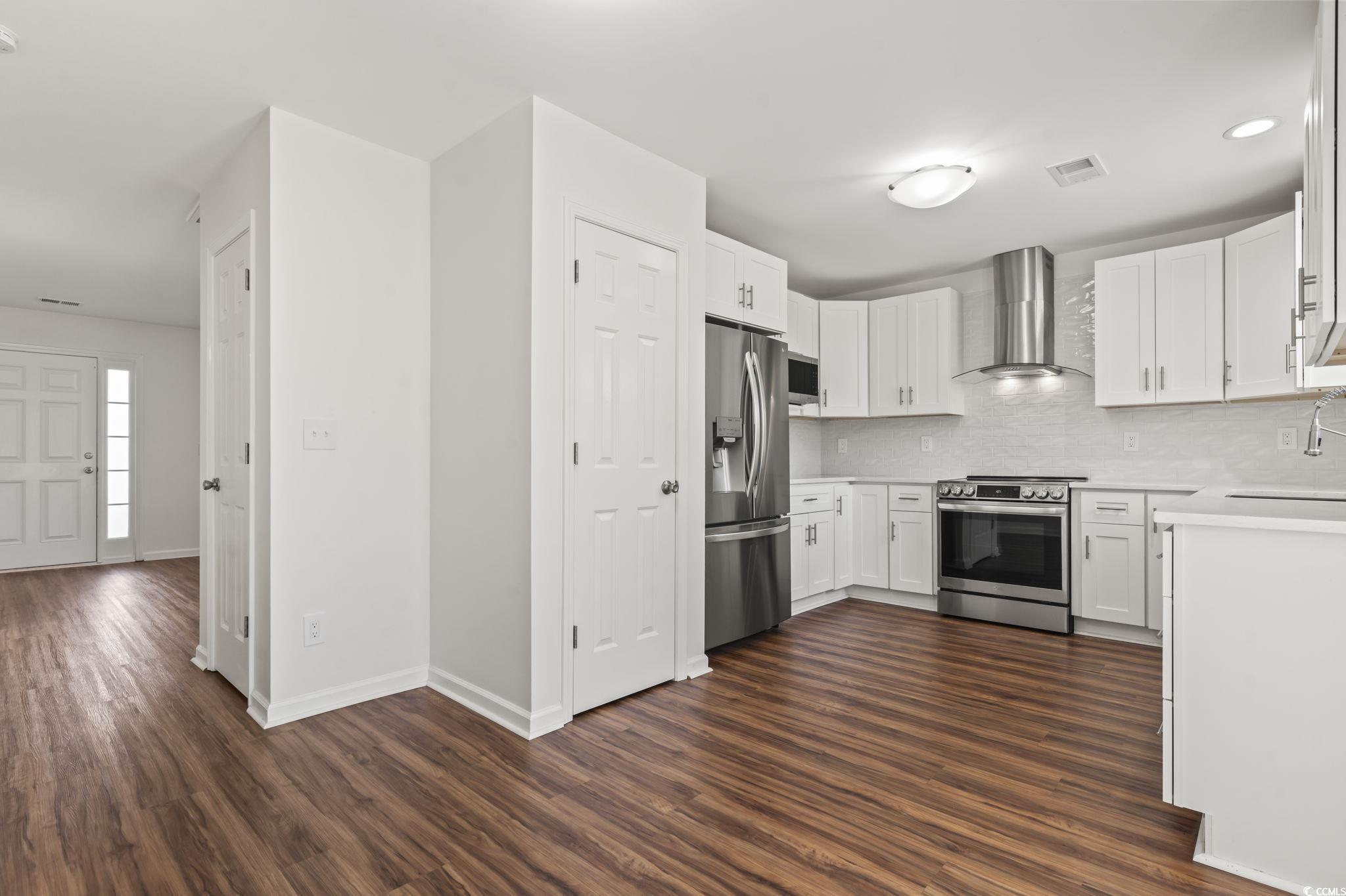 301 Conchal Court Murrells Inlet, SC 29576 - Photo 7 of 40 Gallery Image 7