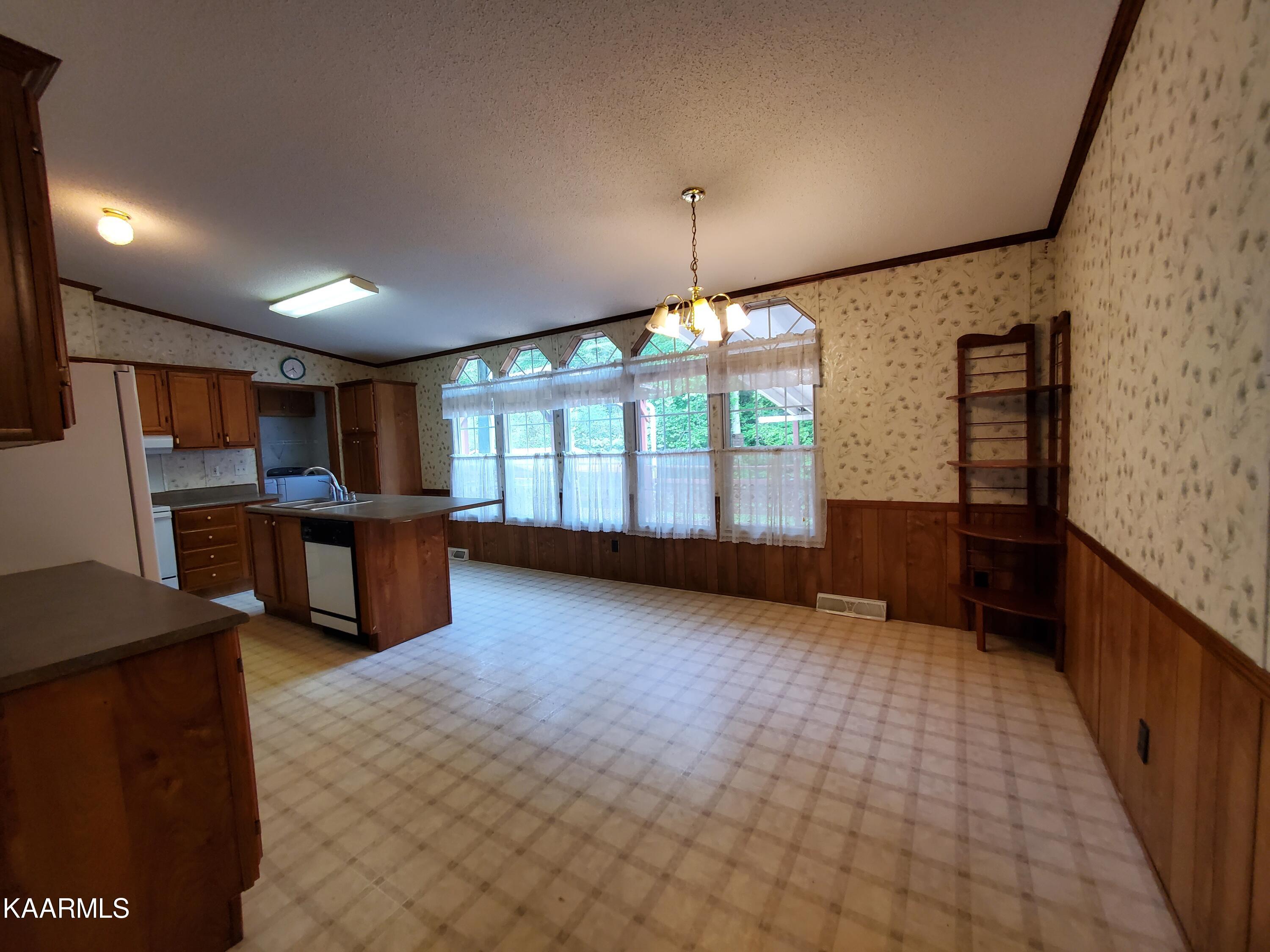 1441 Seagle Hollow Road Sevierville, TN 37876 - Photo 14 of 40 Eat-in Kitchen