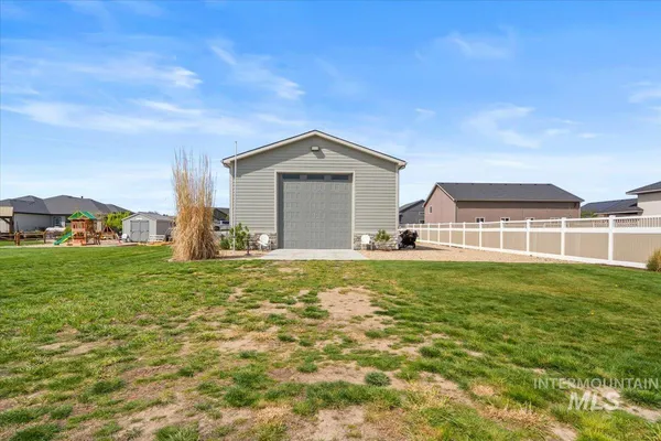$825,000 | 28024 Rivers Edge Street, Wilder, ID 83676