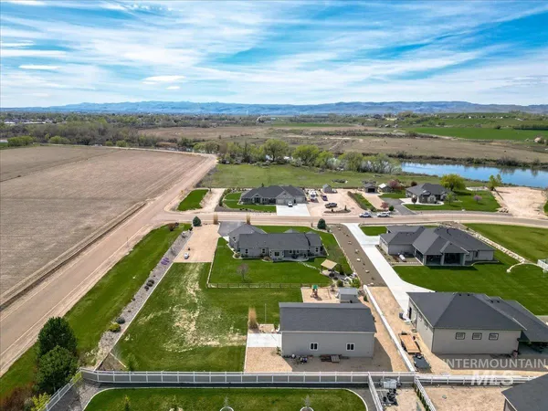 $825,000 | 28024 Rivers Edge Street, Wilder, ID 83676