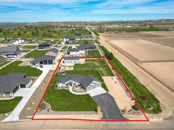 $825,000 | 28024 Rivers Edge Street, Wilder, ID 83676