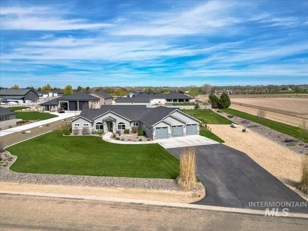 $825,000 | 28024 Rivers Edge Street, Wilder, ID 83676