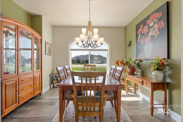 $825,000 | 28024 Rivers Edge Street, Wilder, ID 83676