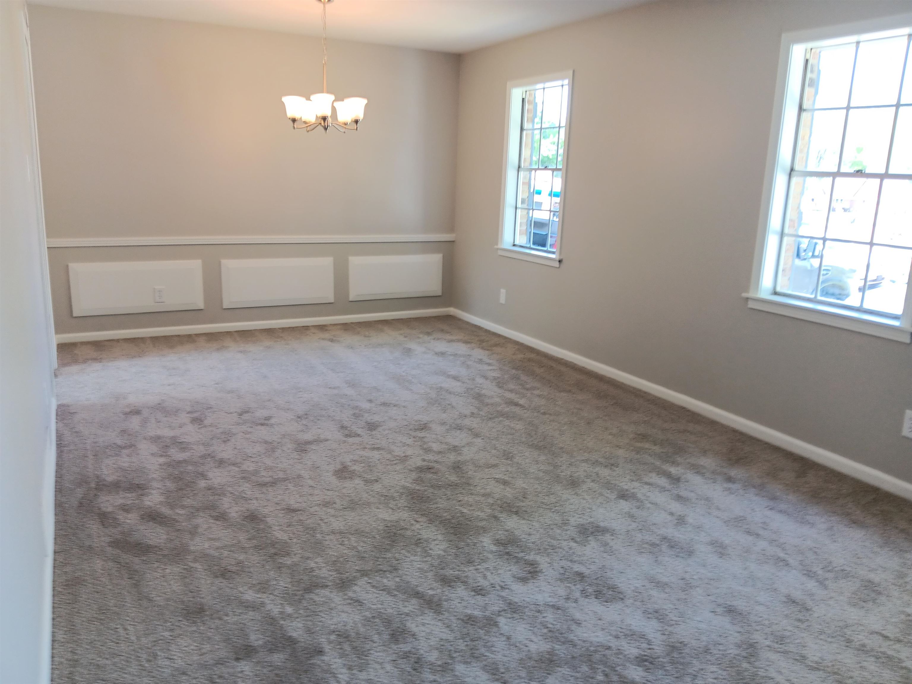 6085 Ivanhoe Road Bartlett, TN 38134 - Photo 3 of 20 an empty room with windows