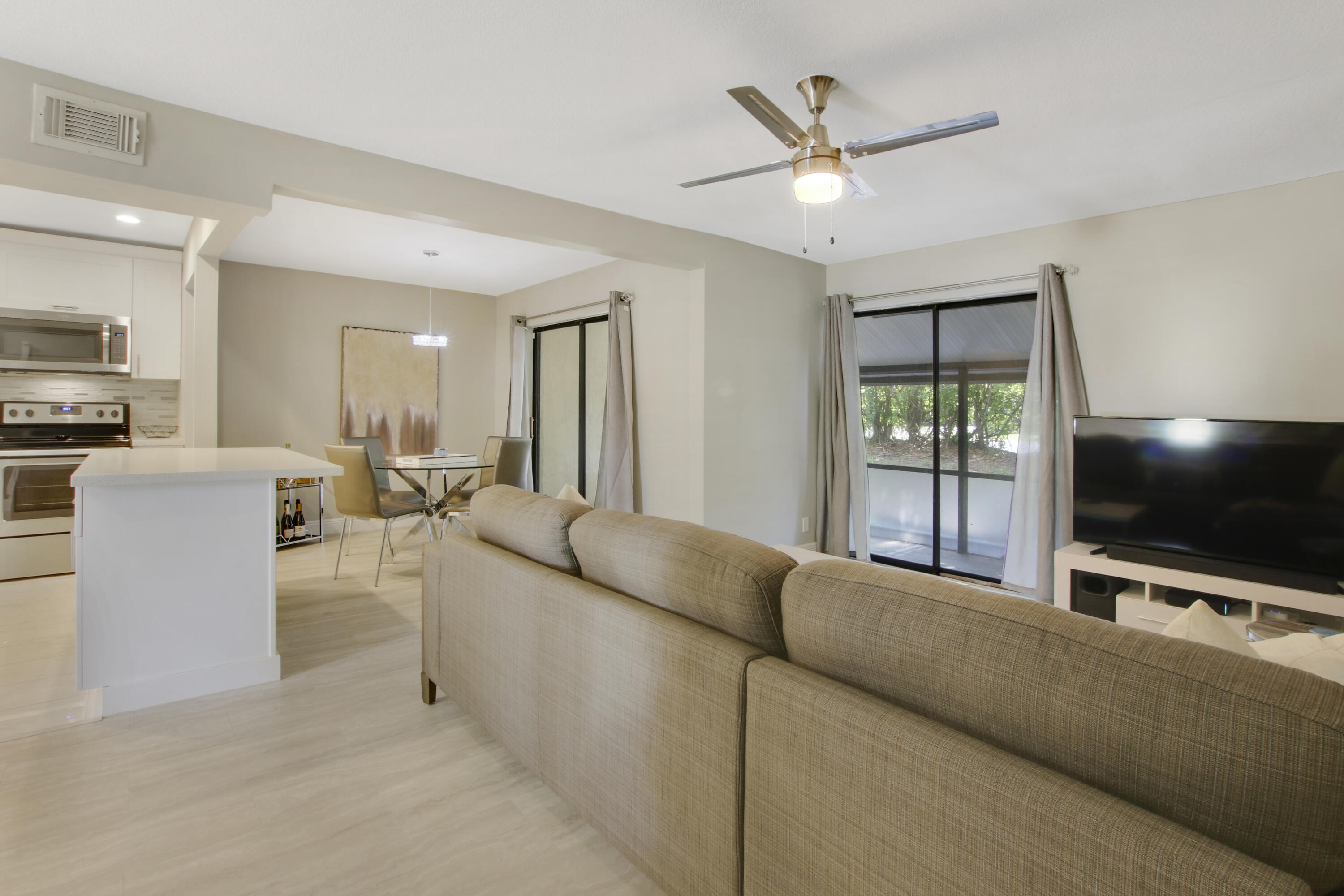 7200 Northwest 2nd Avenue, Unit 127 Boca Raton, FL 33487 - Photo 7 of 19 House-16