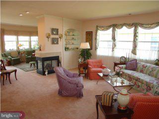 47 Foster Road Pennington, NJ 08534 - Photo 4 of 6 Gallery Image 4
