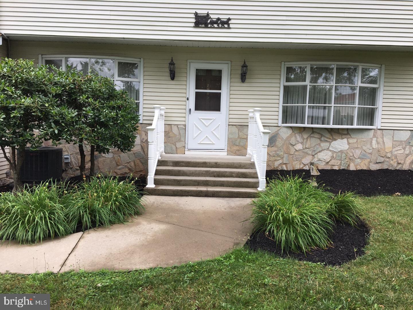2089 Store Road Harleysville, PA 19438 - Photo 20 of 21 Front Yard