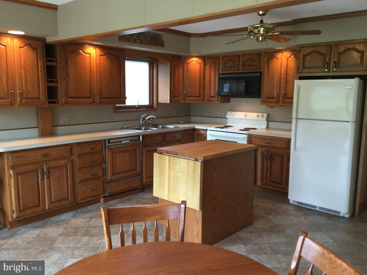 2089 Store Road Harleysville, PA 19438 - Photo 2 of 21 Kitchen