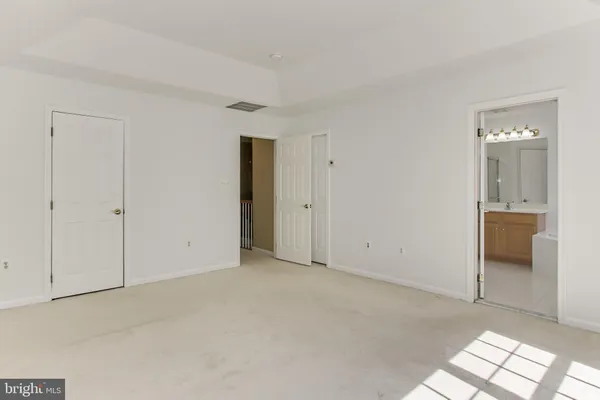 $3,800 | 146 Herndon Mill Circle, Herndon, VA 20170