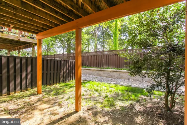 $3,800 | 146 Herndon Mill Circle, Herndon, VA 20170