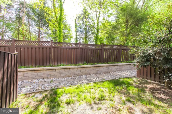 $3,800 | 146 Herndon Mill Circle, Herndon, VA 20170