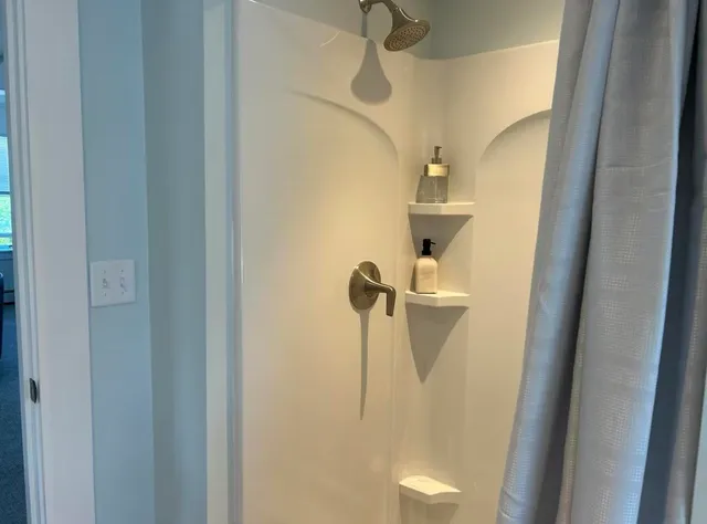 $2,500 | 1300 Ocean Boulevard, Unit 3, Rye, NH 03870