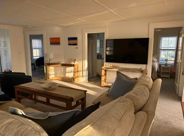 $2,500 | 1300 Ocean Boulevard, Unit 3, Rye, NH 03870