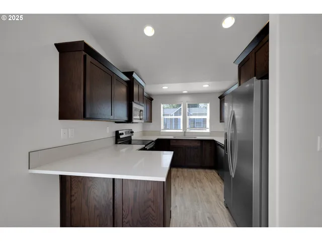 $399,999 | 463 35th Street, Springfield, OR 97478