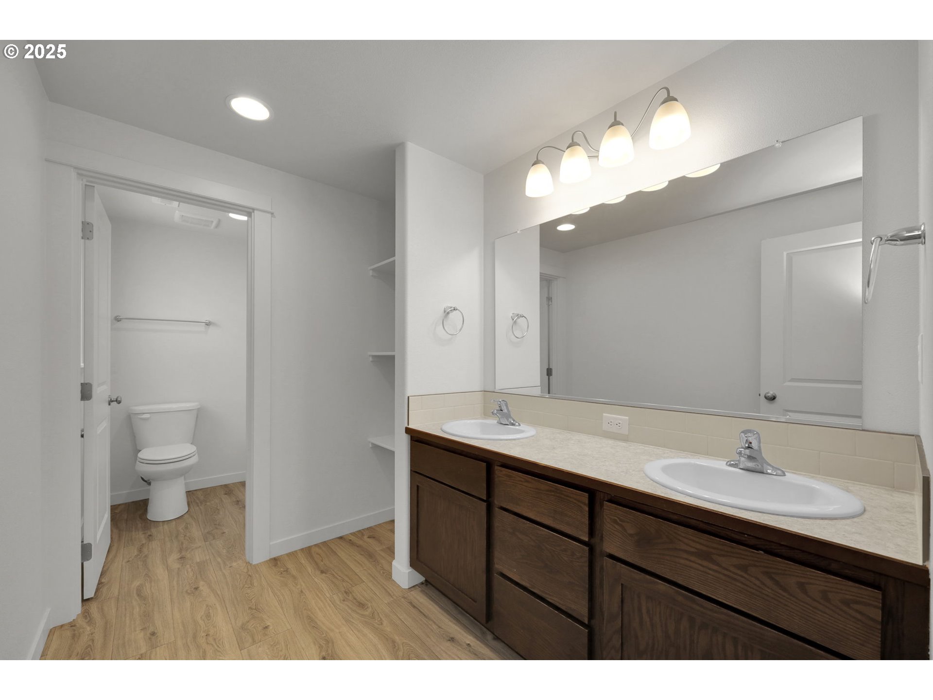 463 35th Street Springfield, OR 97478 - Photo 28 of 41 a bathroom with a sink vanity and a mirror