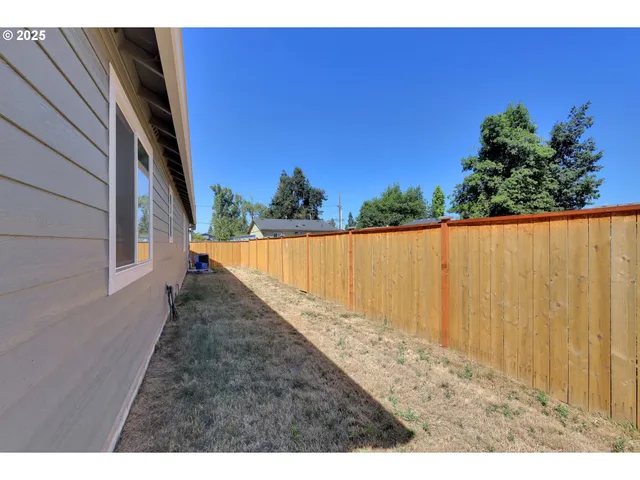 $399,999 | 463 35th Street, Springfield, OR 97478