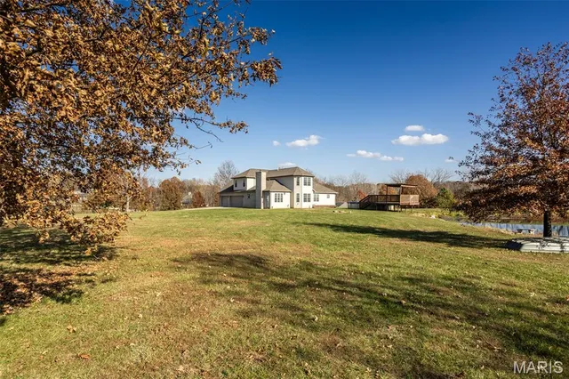 $665,000 | 31899 Red Oak Drive, Brighton, IL 62012