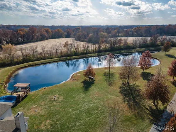 $655,000 | 31899 Red Oak Drive, Brighton, IL 62012