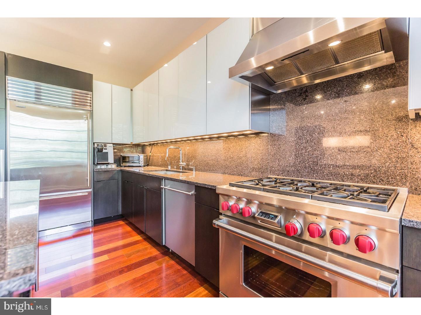 703 South 15th Street Philadelphia, PA 19146 - Photo 12 of 25 Kitchen